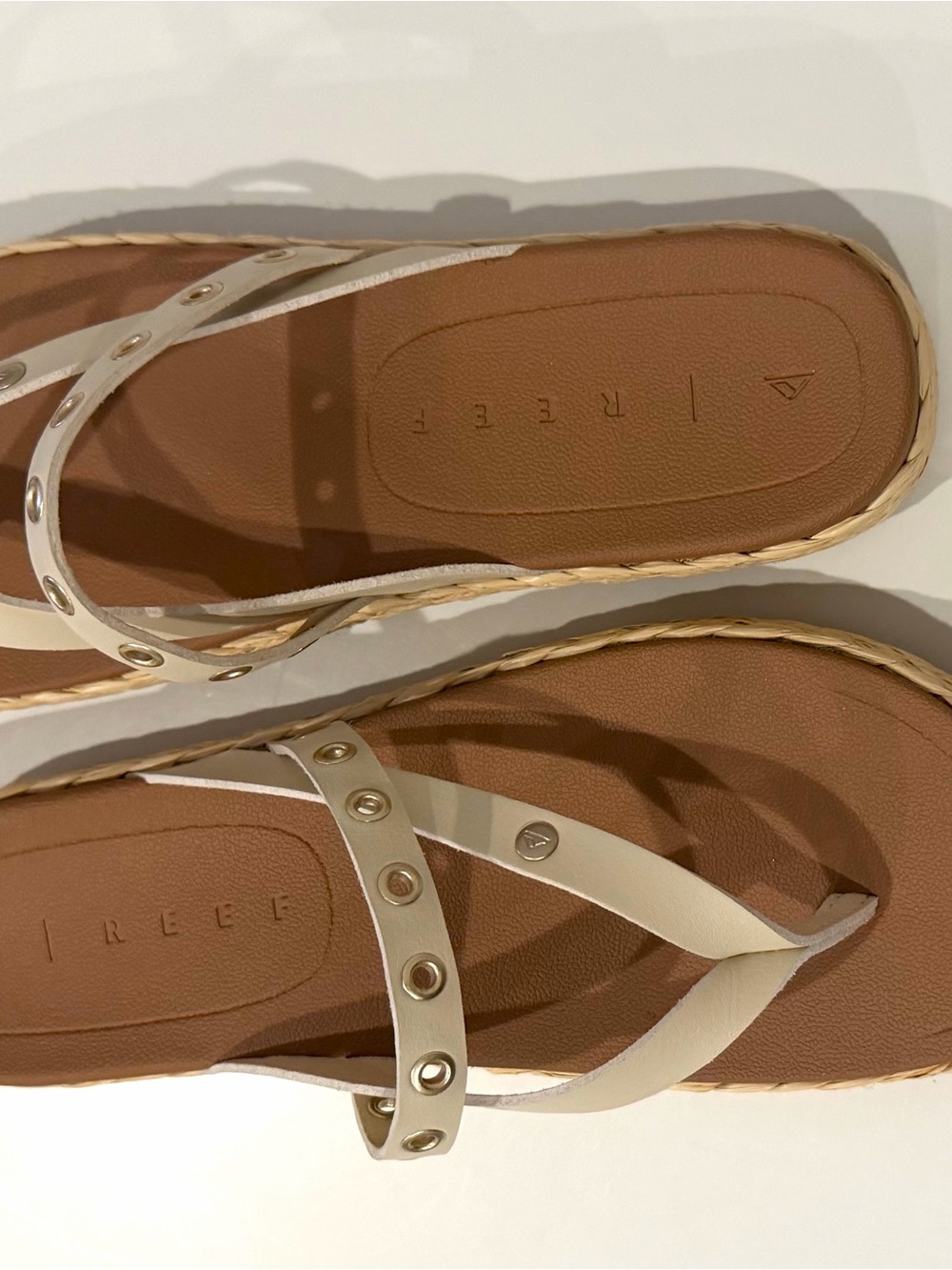 Reef Vista Carmen Studded Espadrille  Flip Flops - Women sz 8 never worn - Picture 10 of 12